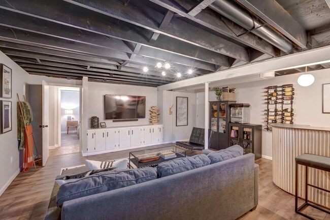 Building Photo - 4609 Waukesha St
