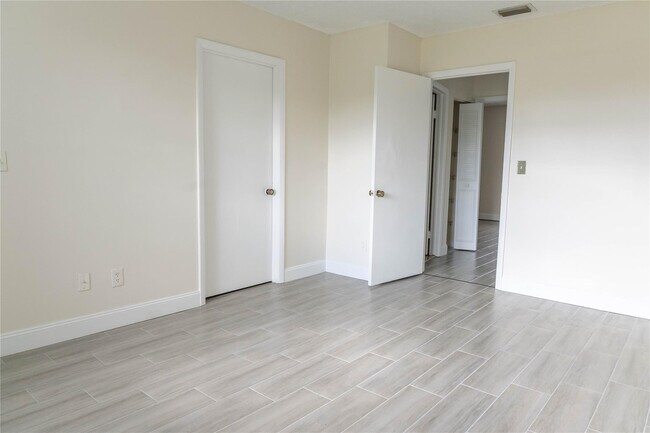 Building Photo - 11686 NW 39th St