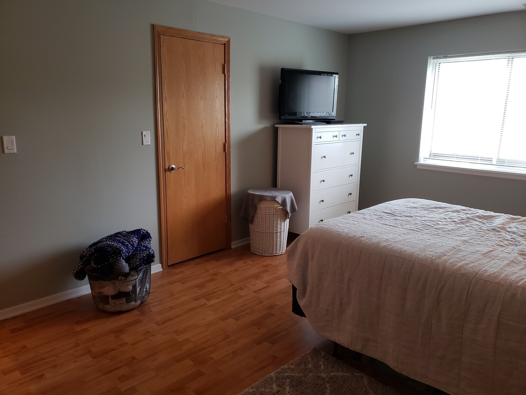 MASTER BEDROOM - 1002 Castilian Ct