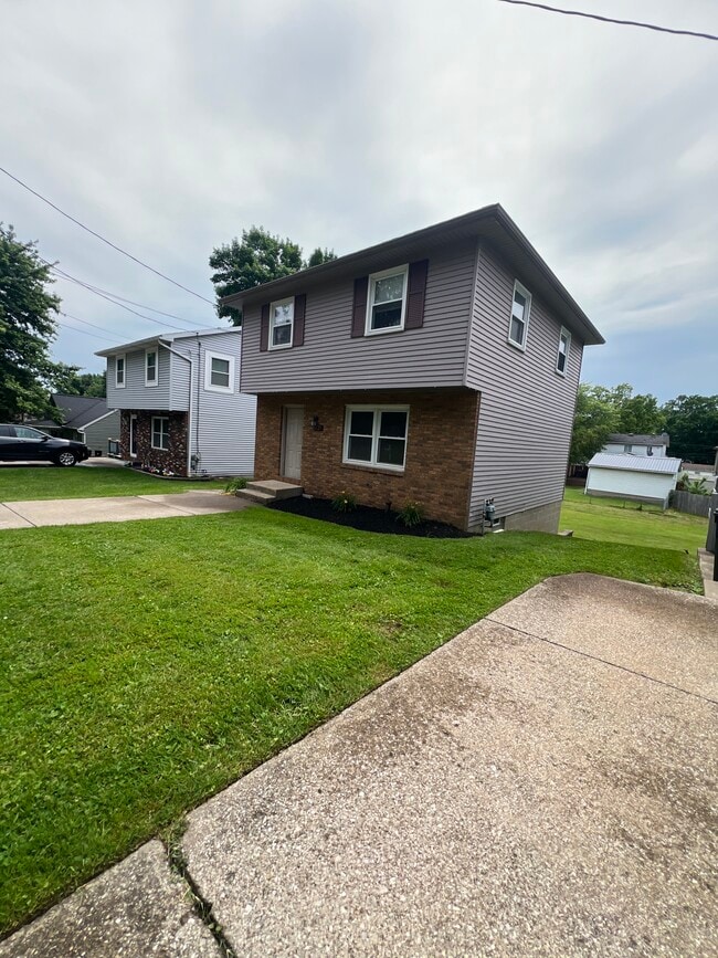 Building Photo - 4720 Oakland St