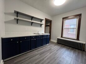 Building Photo - 4844 Commonwealth St