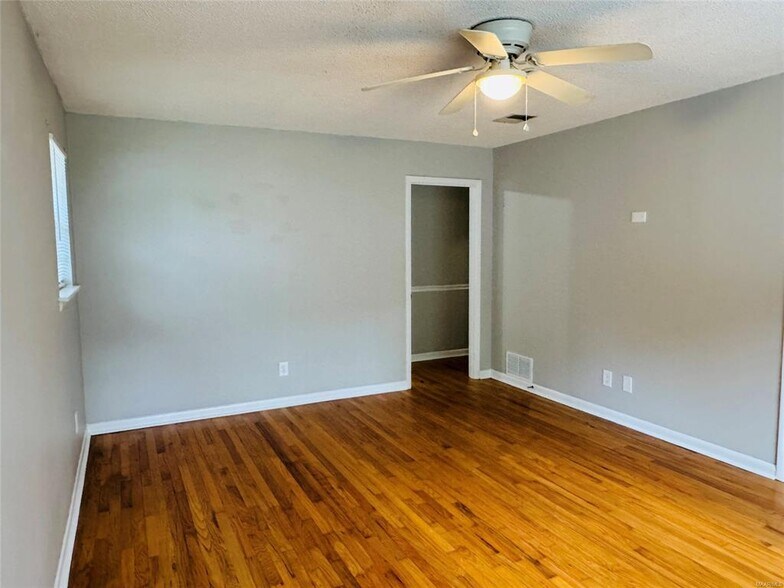 Building Photo - 1619 Yancey Ave