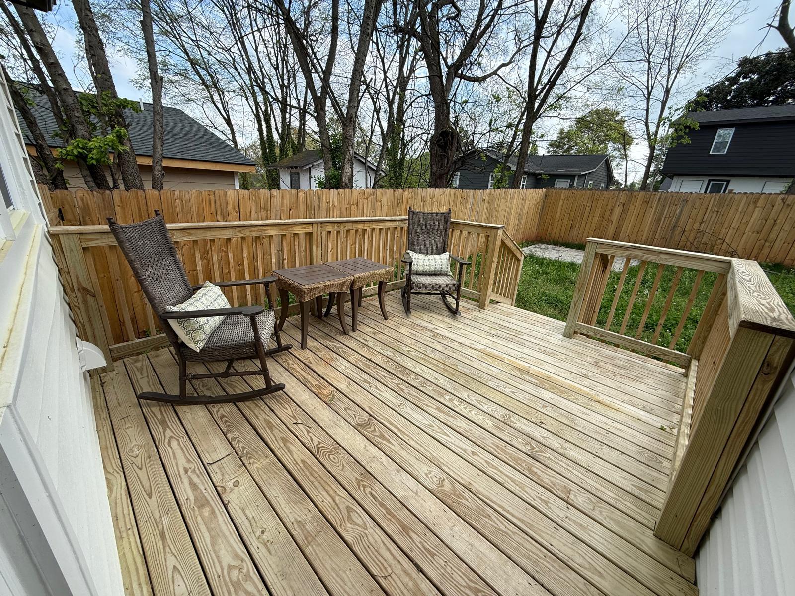 Back Porch - 288 Thornton St SW