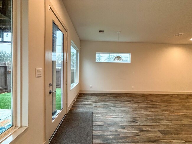 Building Photo - 4402 Bora Bora Ln