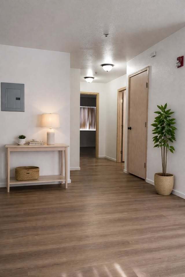 Building Photo - Mill Plain Court Apartments