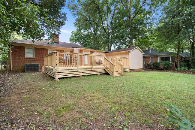 Building Photo - 821 Mohigan St