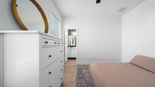 Building Photo - 9228 Lonesome Oak Drive