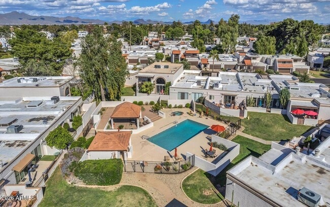 Building Photo - 7368 E Pleasant Run