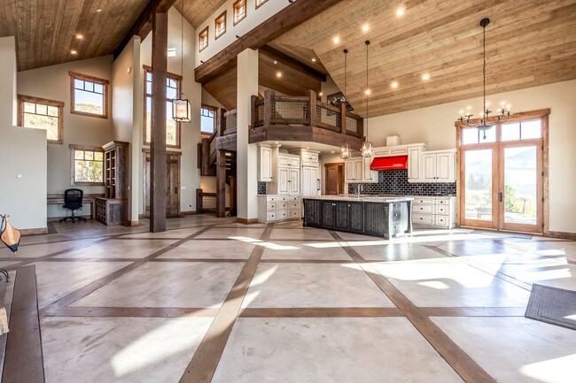 Building Photo - Magnificent Mountain Retreat in Oakley, Utah