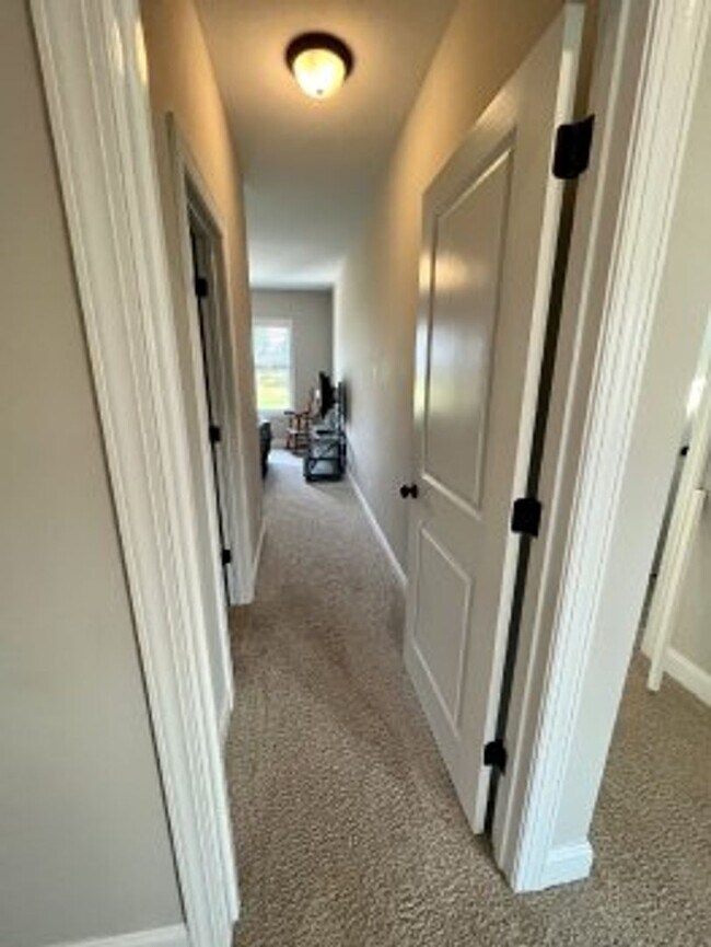 Building Photo - 187 Peytons Ridge Dr