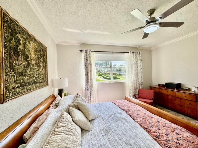 Building Photo - 8082 Aberdeen Dr