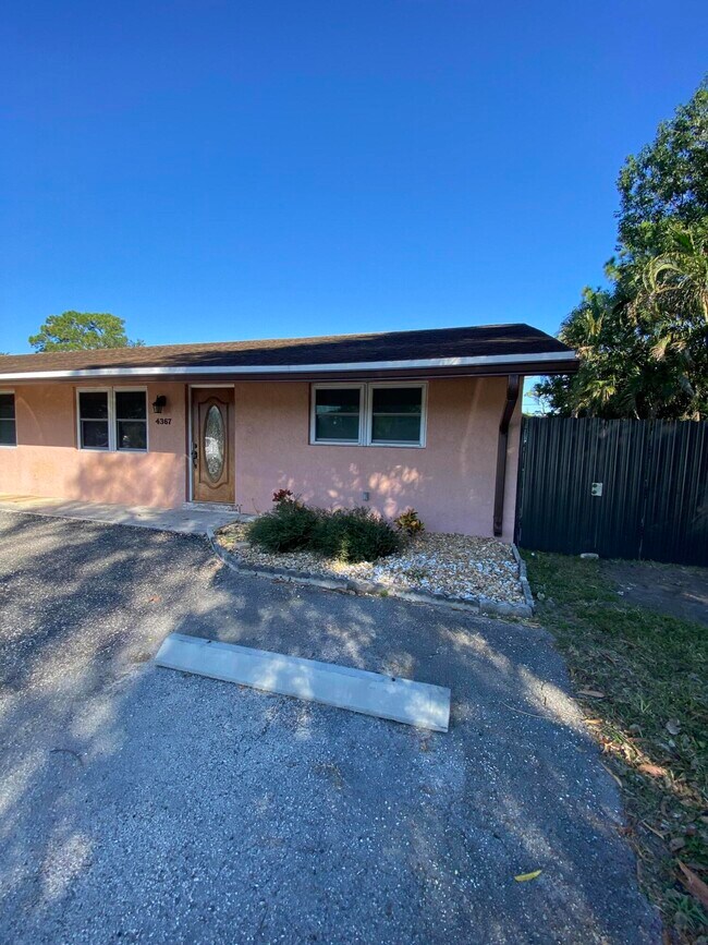 Building Photo - 4367 Edward Rd