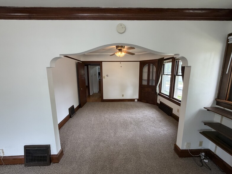 Building Photo - 2176 S 64th St