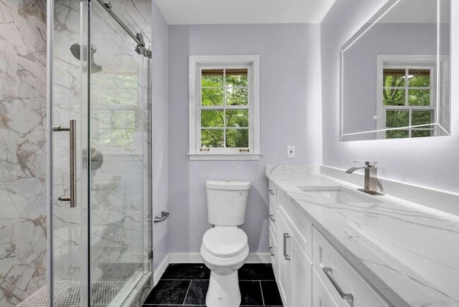Building Photo - 4260 Bonaparte Dr