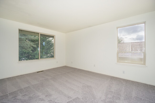 Building Photo - 15739 SE 175th Pl