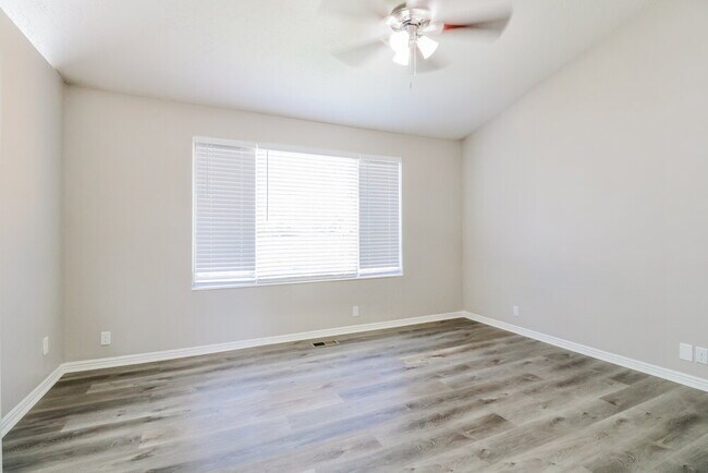Building Photo - 6166 Eagle Nest Dr