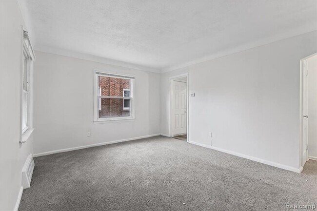 Building Photo - 18697 Sunderland Rd