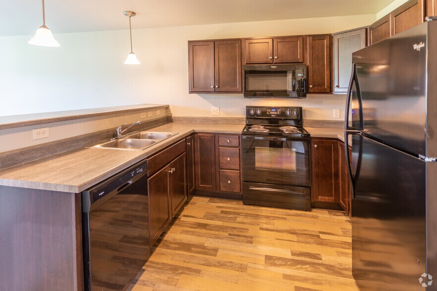 Edgewood Apartments 615 Figzel Ct Tea SD 57064 Apartment Finder