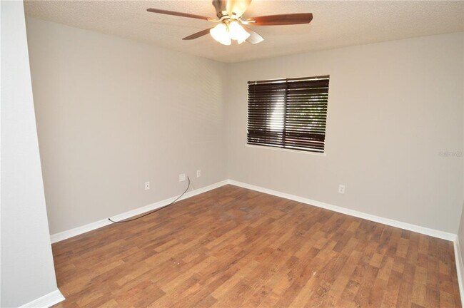 Building Photo - 10263 Gandy Blvd N