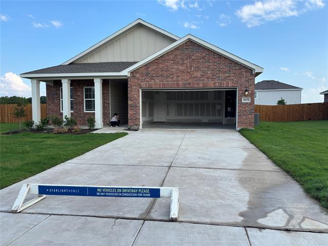 Building Photo - 805 Lexington Ln