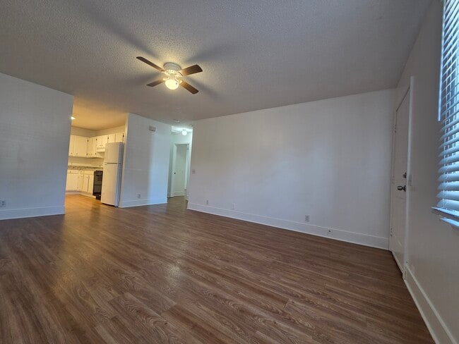 Building Photo - 1034 Jessamine Trail