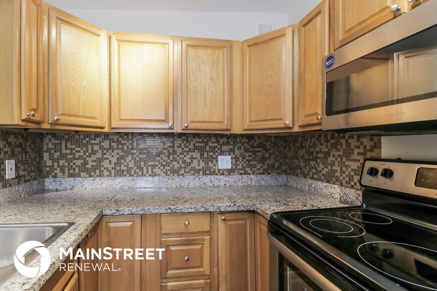 Building Photo - 11623 Cameron St