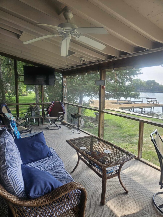 Screened in Porch with TV - 2203 Fairview Ave