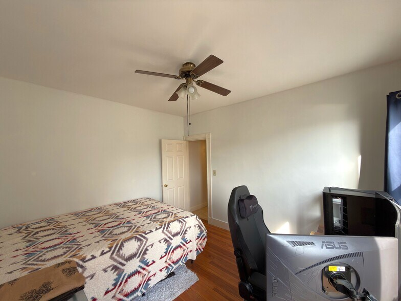 Building Photo - 9 Amaranth Ave