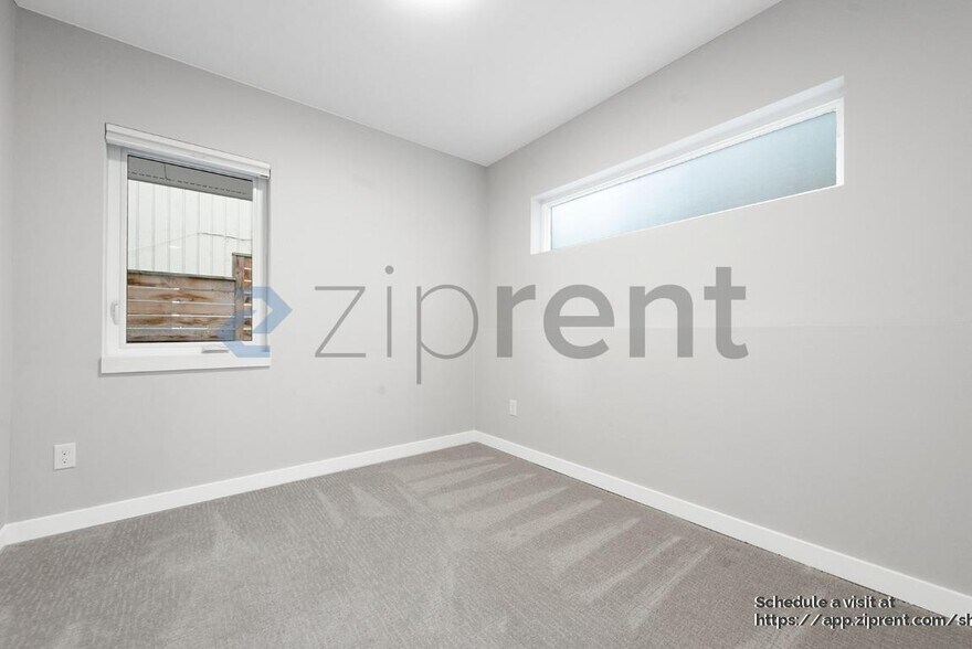 Building Photo - 2725 S Norman St