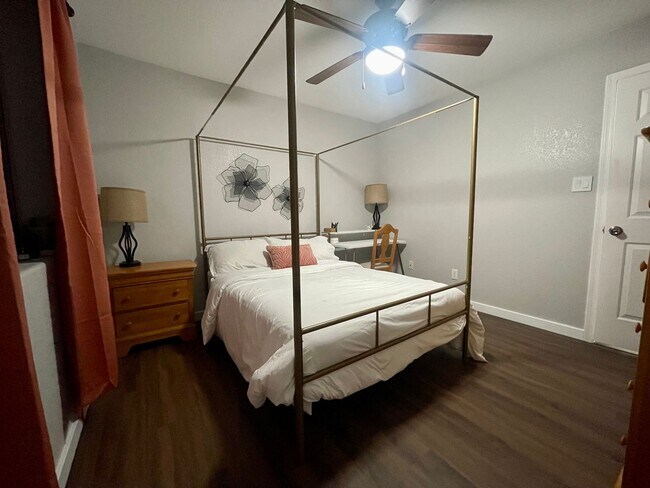 Building Photo - VILLA CHAPARRAL