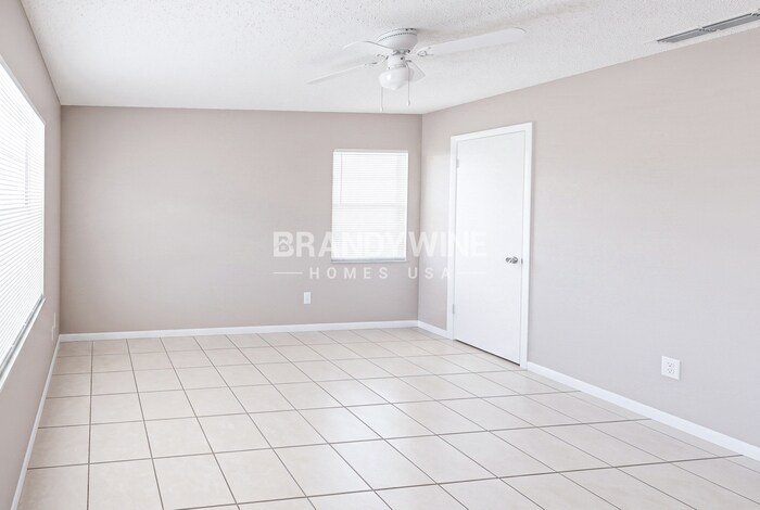 Building Photo - 6433 Sardina Blvd