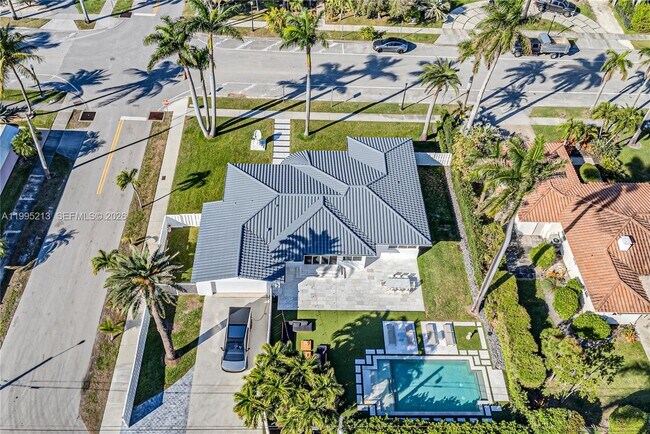 Building Photo - 750 Harrison St