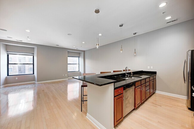 Building Photo - Indianapolis Athletic Club Condo