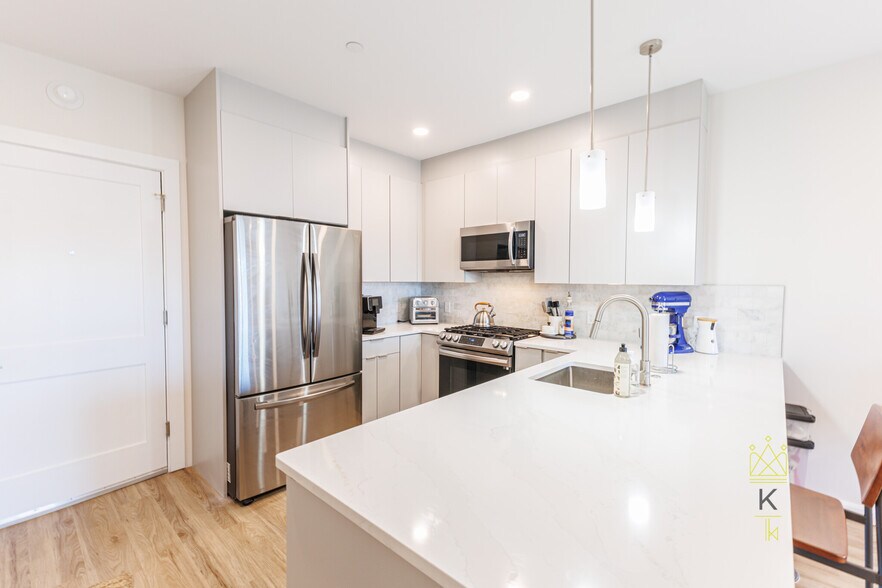 Building Photo - 458 Washington St