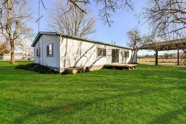 Building Photo - Country living in a clean, cozy home! $400 OFF FMR PROMOTION!!!