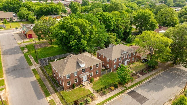 Building Photo - 1724 W 19th St