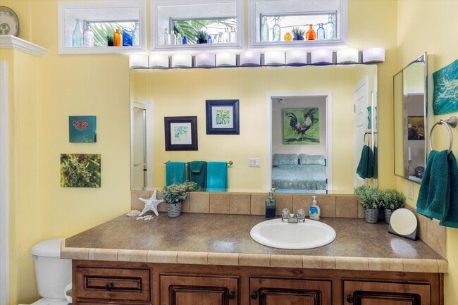 Building Photo - Sunset Harbor at Cow Key Marina 6 month furnished rental