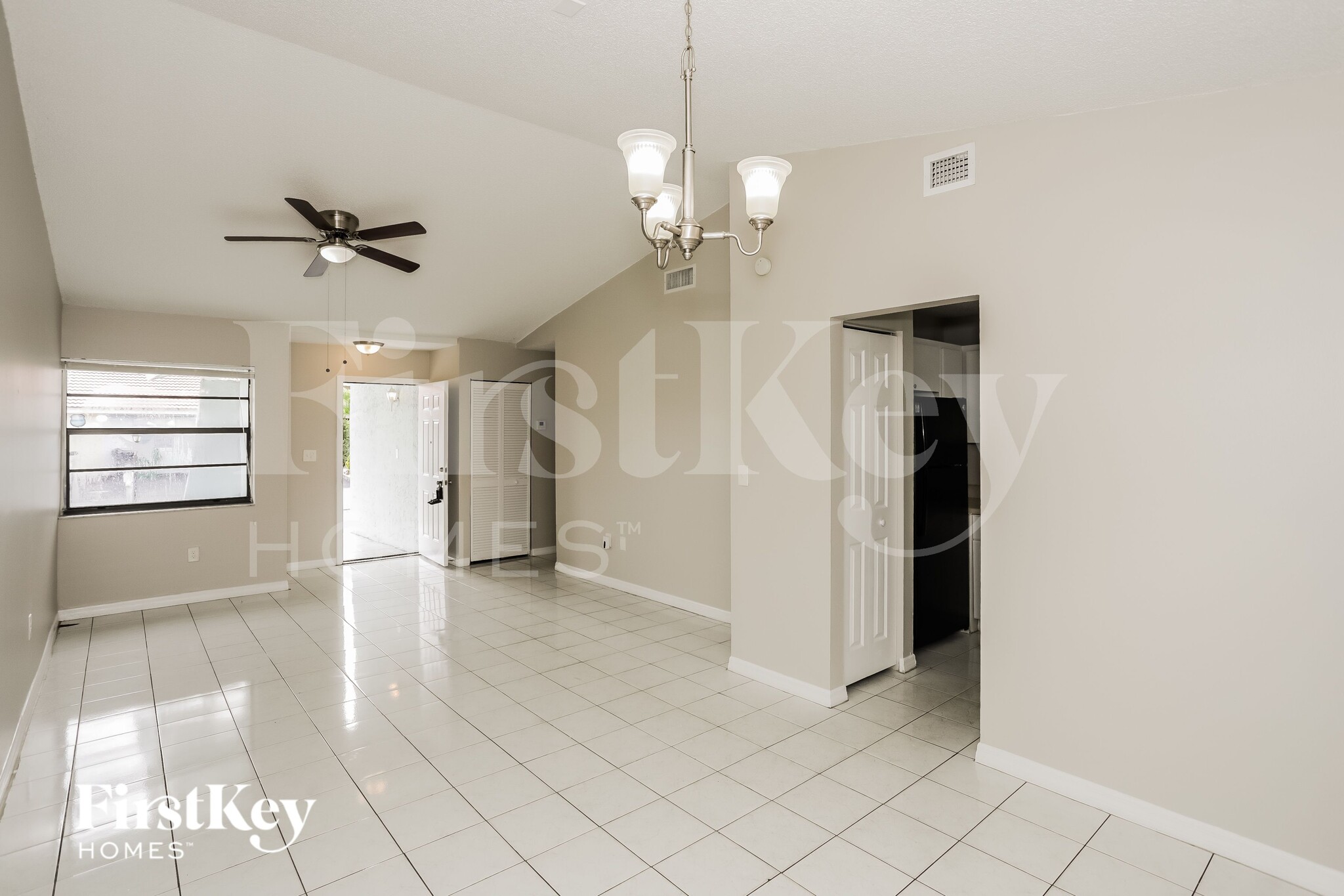 Building Photo - 4610 SW 143rd Ct W