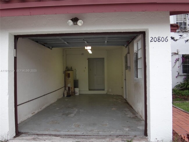 Building Photo - 20806 SW 83rd Ave