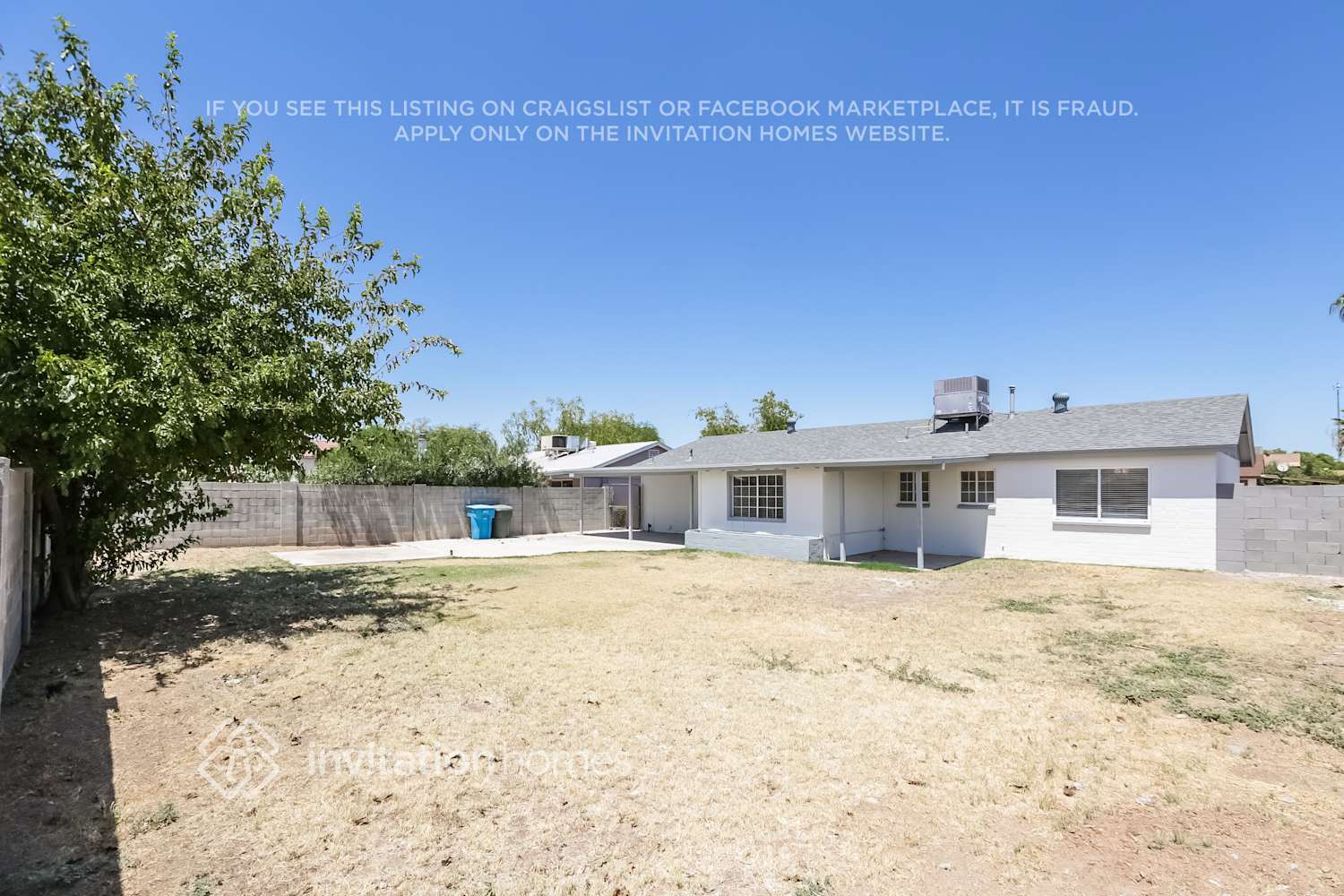 Building Photo - 3843 W Bloomfield Rd