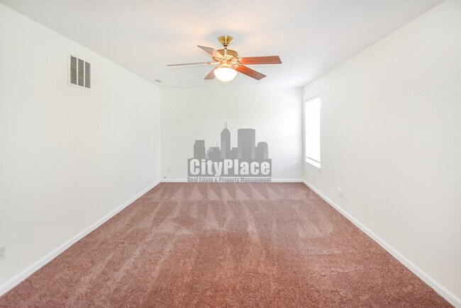 Building Photo - 1394 Fall Ridge Dr