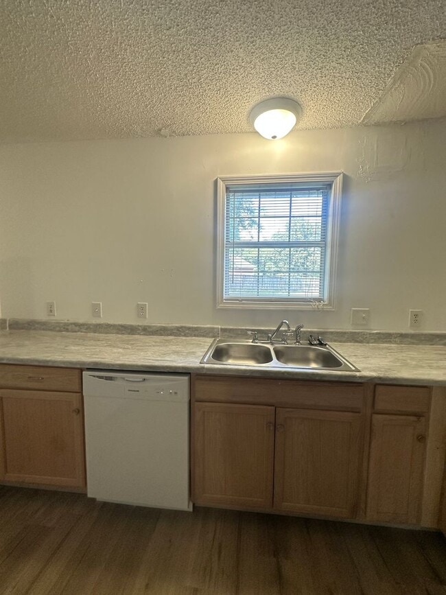 Building Photo - Level Plains!!!  Electric/Water Included!!!