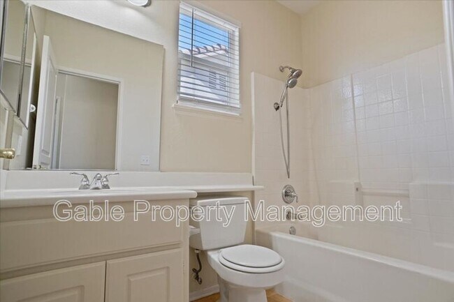 Building Photo - 30343 W Cedar Oak Ln