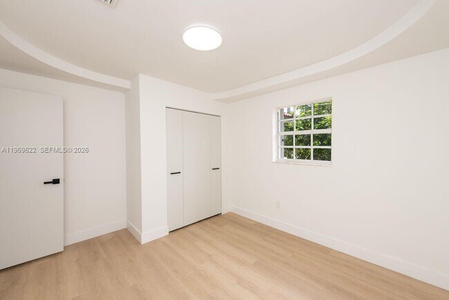 Building Photo - 13912 SW 103rd Ln