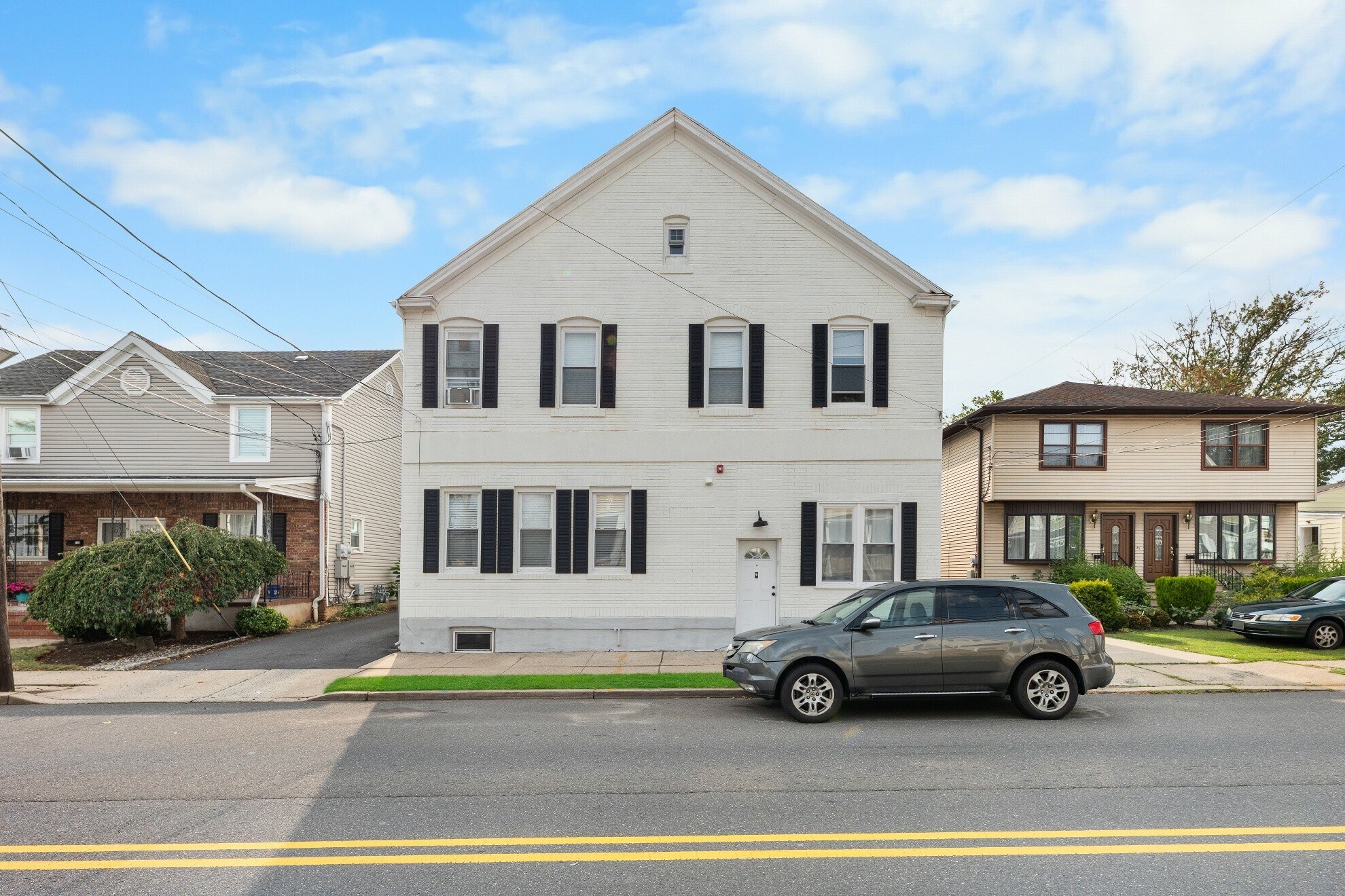 Building Photo - 43 1st Ave
