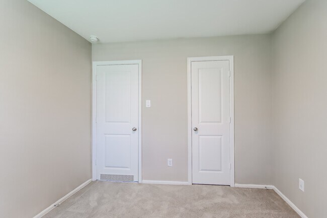 Building Photo - 4151 Saw Mill Peak Ln