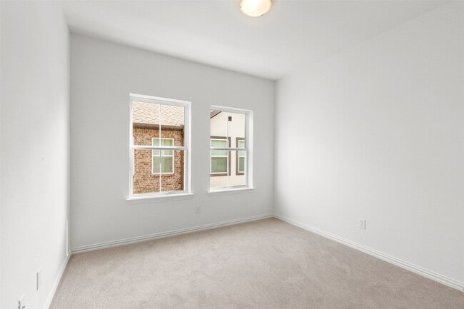 Building Photo - 2406 Ash Ln