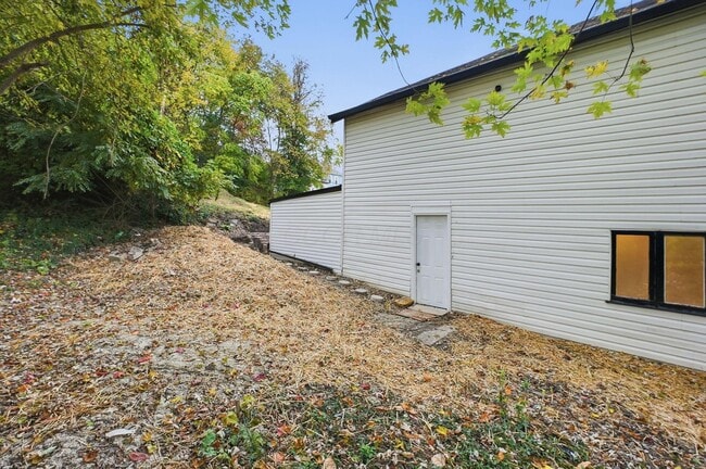 Building Photo - 1041 Market St