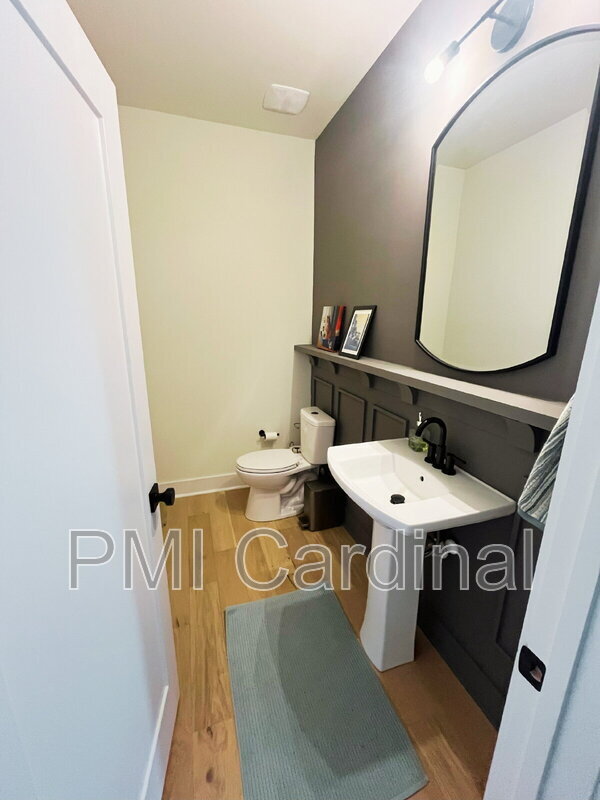 Building Photo - 3121 Colyer Pl