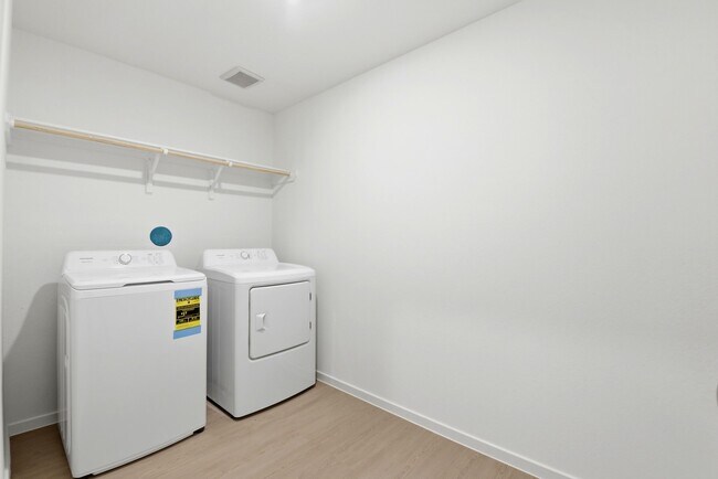 Building Photo - 15219 Abella Dr